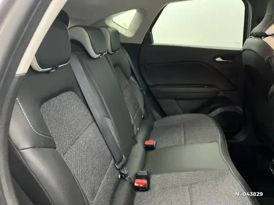 RENAULT CAPTUR II - voiture d'occasion - Photo 11