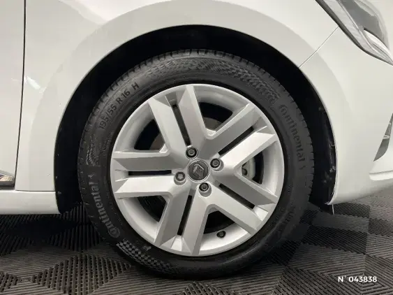 RENAULT CLIO V - voiture d'occasion - Photo 8