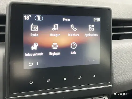 RENAULT CLIO V - voiture d'occasion - Photo 13