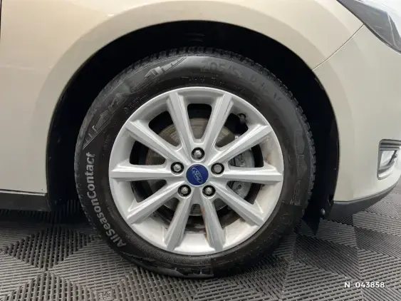 FORD FOCUS III - voiture d'occasion - Photo 8