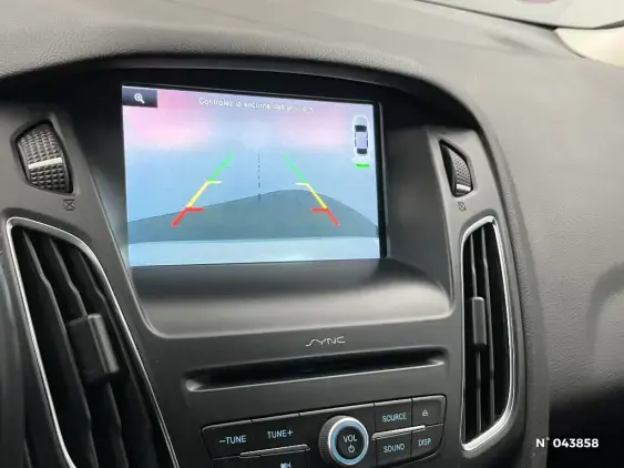 FORD FOCUS III - voiture d'occasion - Photo 14