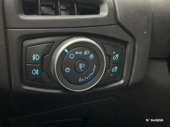 FORD FOCUS III - voiture d'occasion - Photo 15