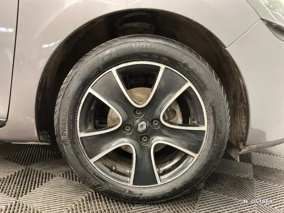 RENAULT CLIO IV - voiture d'occasion - Photo 8