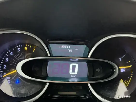 RENAULT CLIO IV - voiture d'occasion - Photo 12