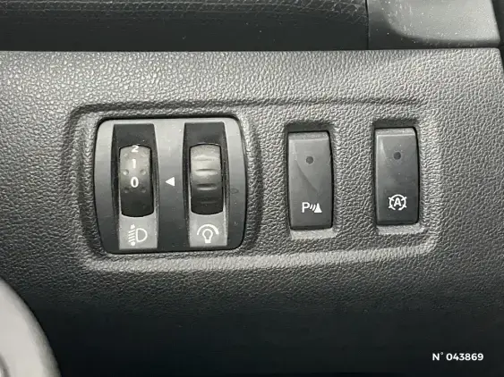 RENAULT CLIO IV - voiture d'occasion - Photo 15