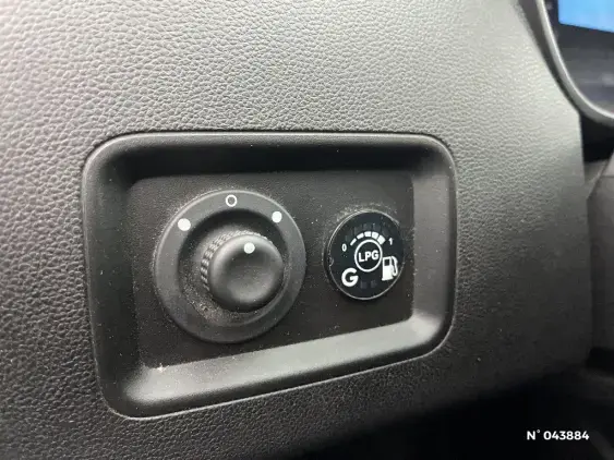 DACIA DUSTER II - voiture d'occasion - Photo 15