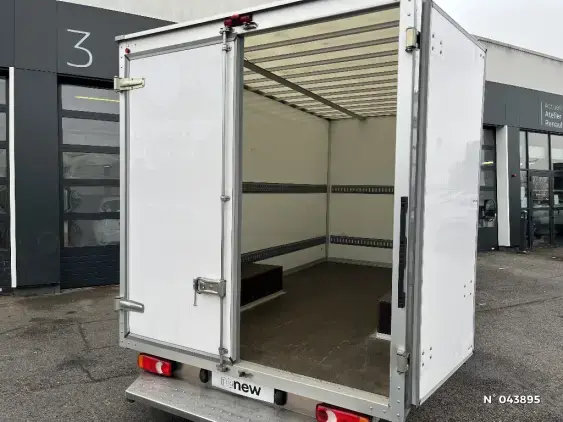 RENAULT MASTER III - voiture d'occasion - Photo 11