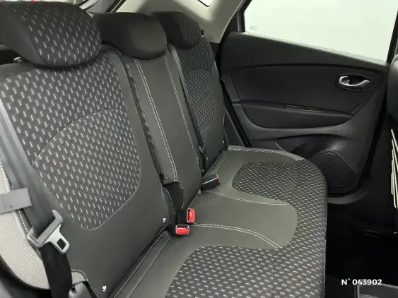 RENAULT CAPTUR - voiture d'occasion - Photo 11