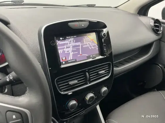 RENAULT CLIO IV - voiture d'occasion - Photo 13