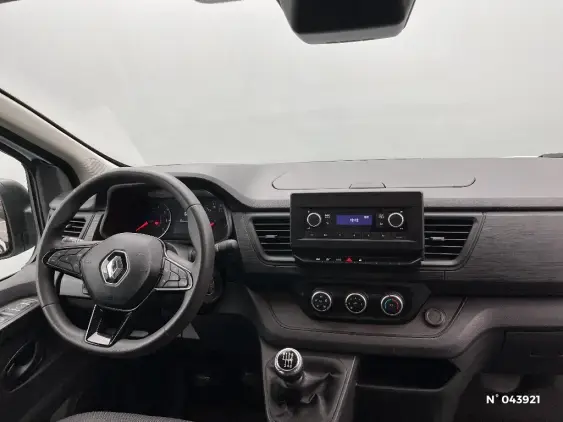 RENAULT TRAFIC FG III - voiture d'occasion - Photo 9