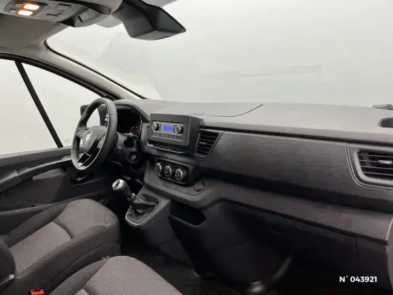 RENAULT TRAFIC FG III - voiture d'occasion - Photo 10