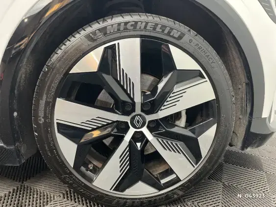 RENAULT MEGANE V - voiture d'occasion - Photo 8