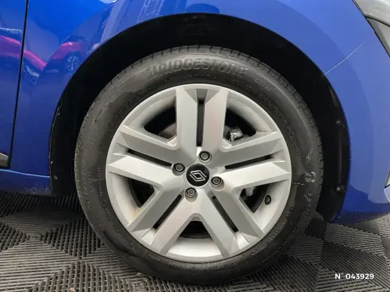 RENAULT CLIO V - voiture d'occasion - Photo 8