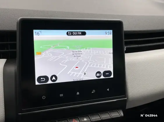 RENAULT CLIO V - voiture d'occasion - Photo 13