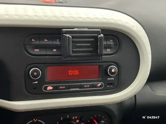 RENAULT TWINGO III - voiture d'occasion - Photo 13