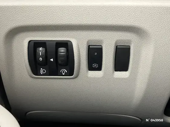 RENAULT CAPTUR - voiture d'occasion - Photo 15