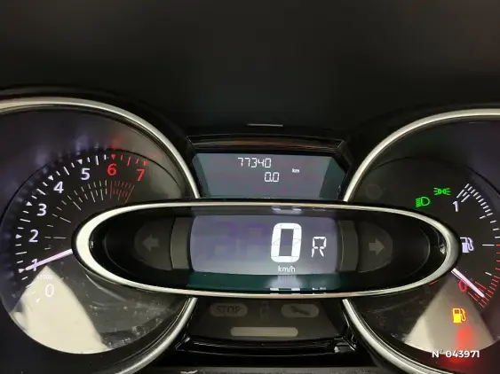 RENAULT CLIO IV - voiture d'occasion - Photo 12
