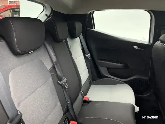 RENAULT CLIO V - voiture d'occasion - Photo 11