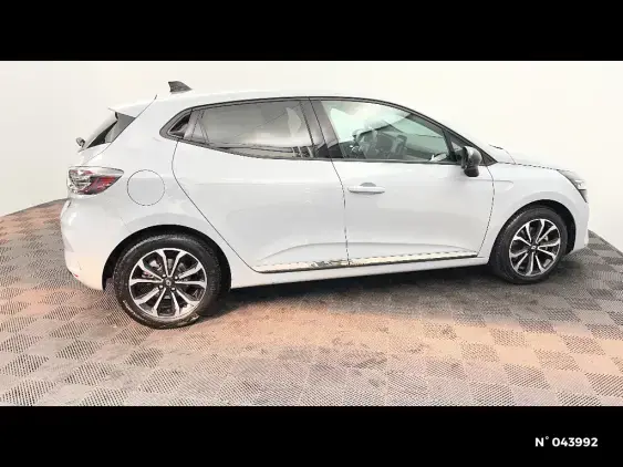 RENAULT CLIO V - voiture d'occasion - Photo 5