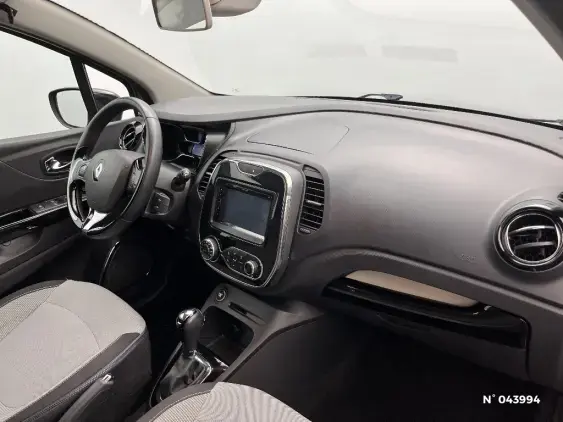 RENAULT CAPTUR - voiture d'occasion - Photo 10
