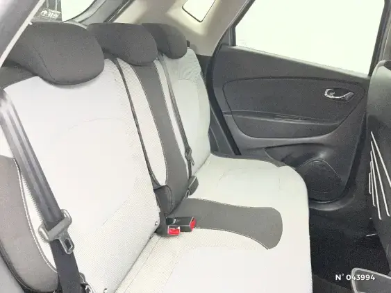 RENAULT CAPTUR - voiture d'occasion - Photo 11