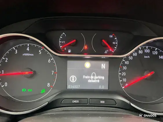 OPEL GRANDLAND X - voiture d'occasion - Photo 12