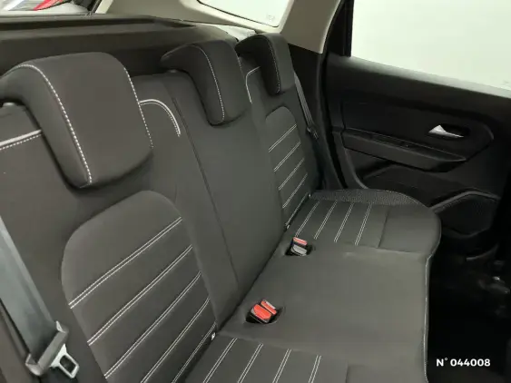 DACIA DUSTER II - voiture d'occasion - Photo 11