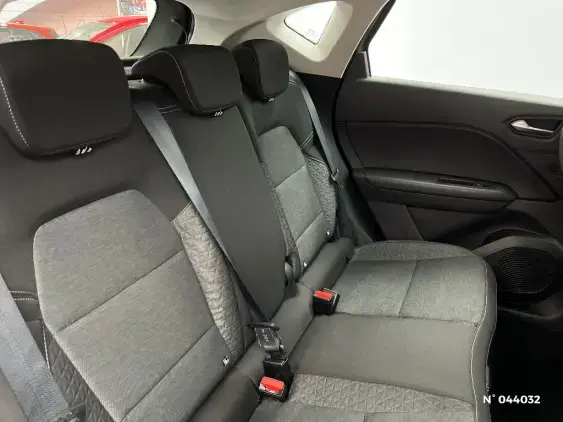 RENAULT CAPTUR II - voiture d'occasion - Photo 11