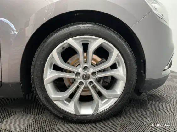 RENAULT SCENIC IV - voiture d'occasion - Photo 8