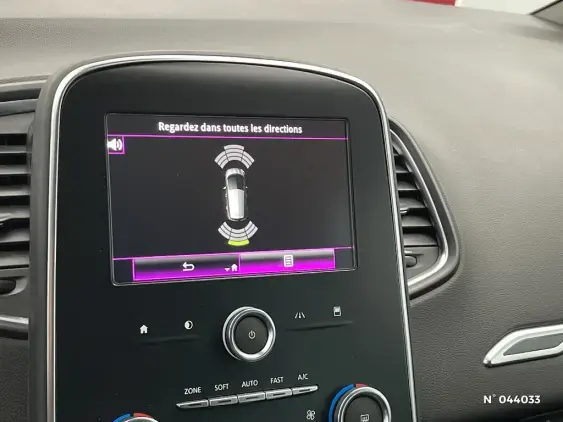 RENAULT SCENIC IV - voiture d'occasion - Photo 14