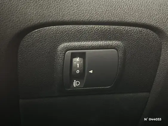 RENAULT SCENIC IV - voiture d'occasion - Photo 15