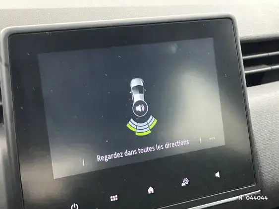 RENAULT CLIO V - voiture d'occasion - Photo 14