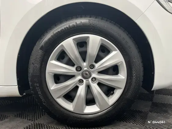 RENAULT CLIO V - voiture d'occasion - Photo 8