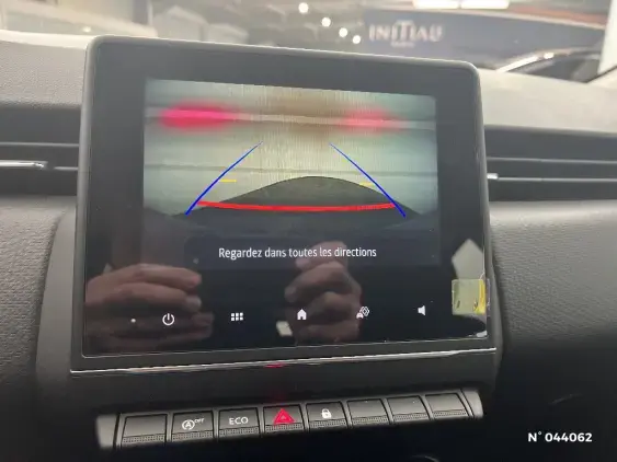 RENAULT CLIO V - voiture d'occasion - Photo 13