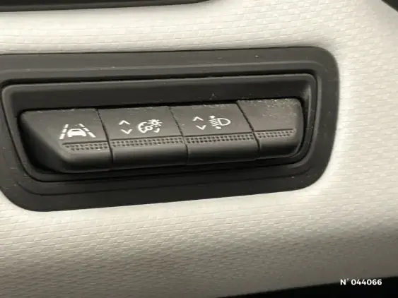 RENAULT CLIO V - voiture d'occasion - Photo 15