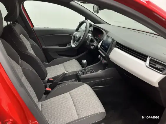 RENAULT CLIO V - voiture d'occasion - Photo 10