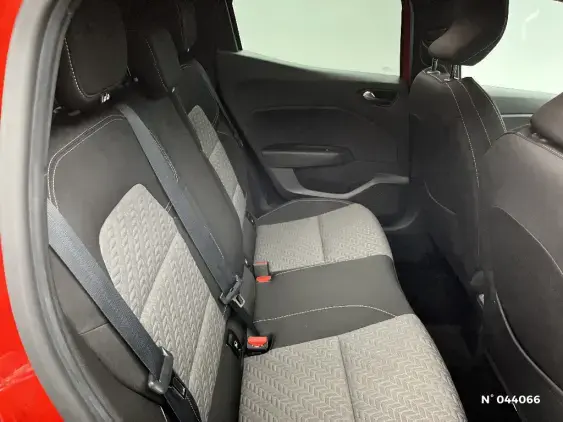 RENAULT CLIO V - voiture d'occasion - Photo 11