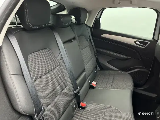 RENAULT ARKANA - voiture d'occasion - Photo 11