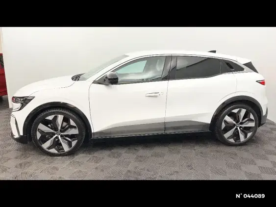 RENAULT MEGANE V - voiture d'occasion - Photo 2