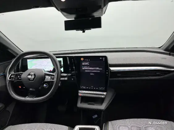 RENAULT MEGANE V - voiture d'occasion - Photo 9