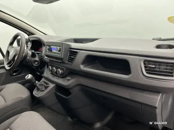 RENAULT TRAFIC FG III - voiture d'occasion - Photo 10