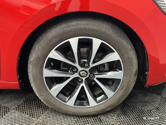 RENAULT CLIO V - voiture d'occasion - Photo 8