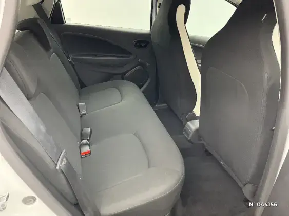 RENAULT ZOE - voiture d'occasion - Photo 11
