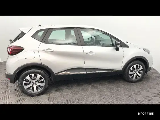 RENAULT CAPTUR - voiture d'occasion - Photo 5
