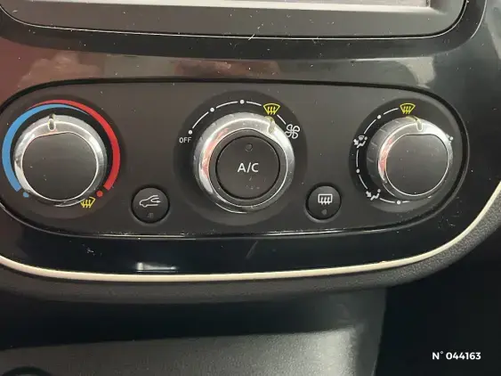 RENAULT CAPTUR - voiture d'occasion - Photo 14