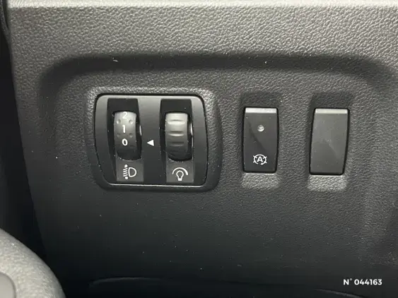 RENAULT CAPTUR - voiture d'occasion - Photo 15