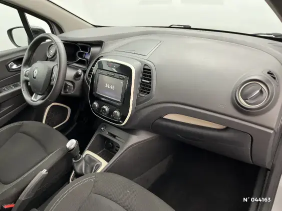 RENAULT CAPTUR - voiture d'occasion - Photo 10