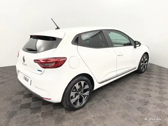RENAULT CLIO V - voiture d'occasion - Photo 4