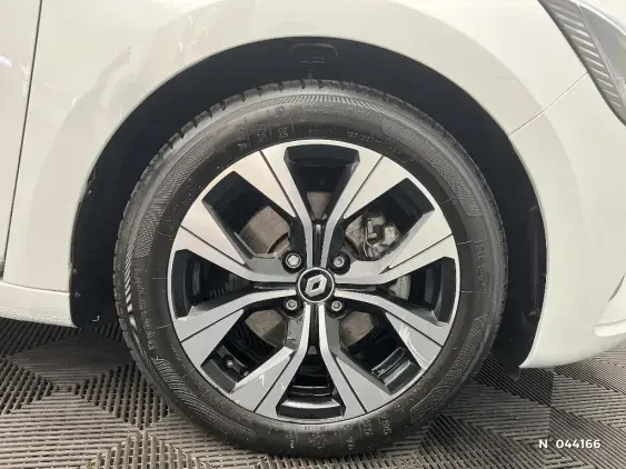 RENAULT CLIO V - voiture d'occasion - Photo 8