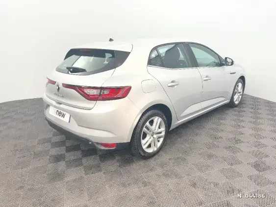 RENAULT MEGANE IV - voiture d'occasion - Photo 4